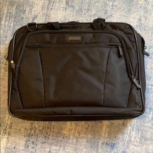 Targus briefcase with pockets for laptop & tablet